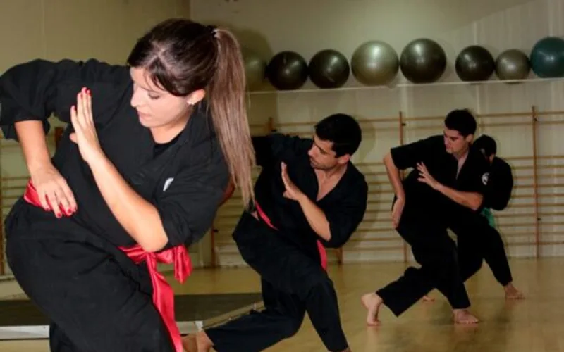 Clase de Pencak Silat para personas adultas en Galdakao